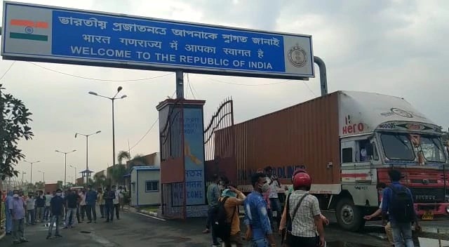 Indo-Bangla trade through Bengal land ports remains stalled, passenger movement continues